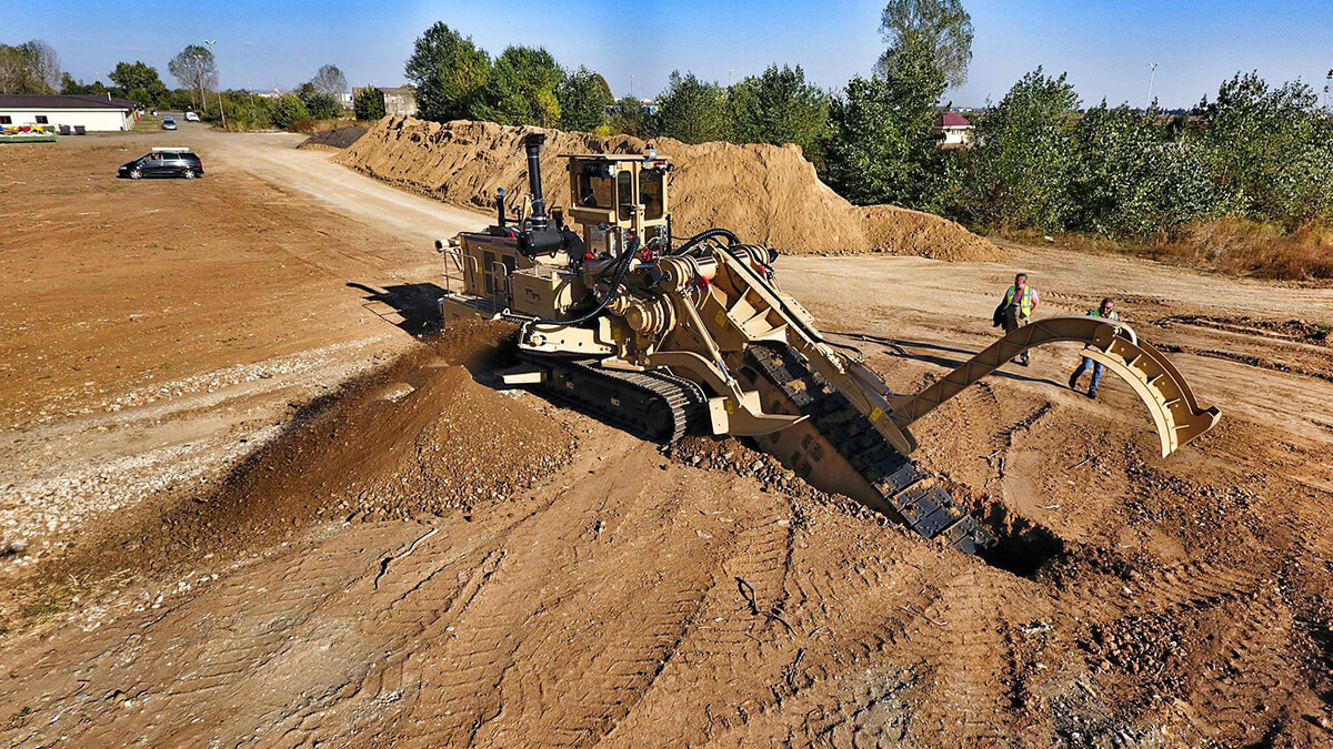 Investitii - Ness Proiect Europe Primul trencher din sud-estul Europei - 1150XHD CS / RH - Ness Proiect Europe